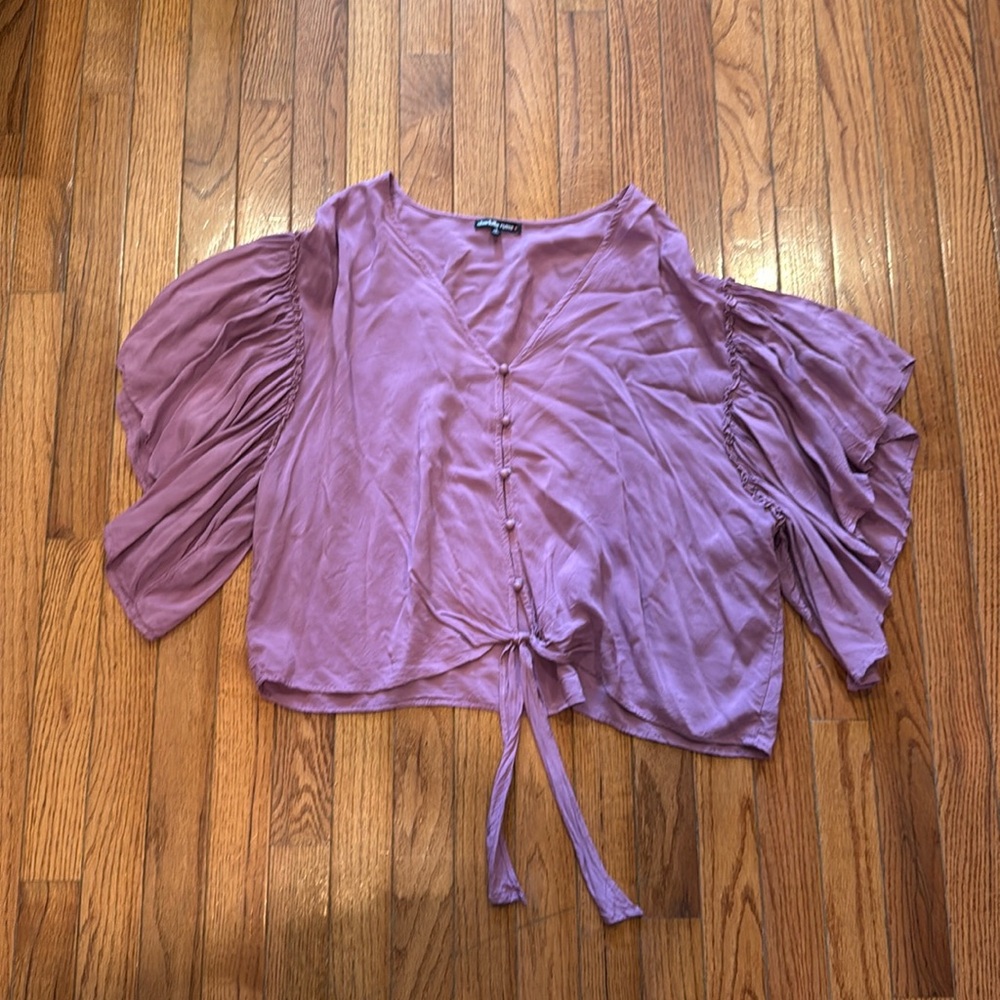 Flutter Sleeve Tie Front Top